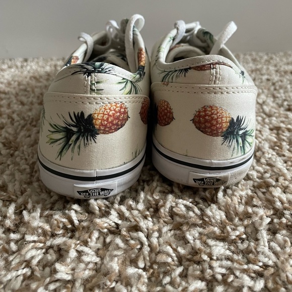 Vans Pineapple Print Canvas Shoes Women’s Size 7 - Picture 8 of 9